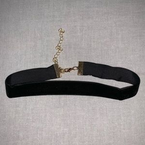 Black velvet choker necklace